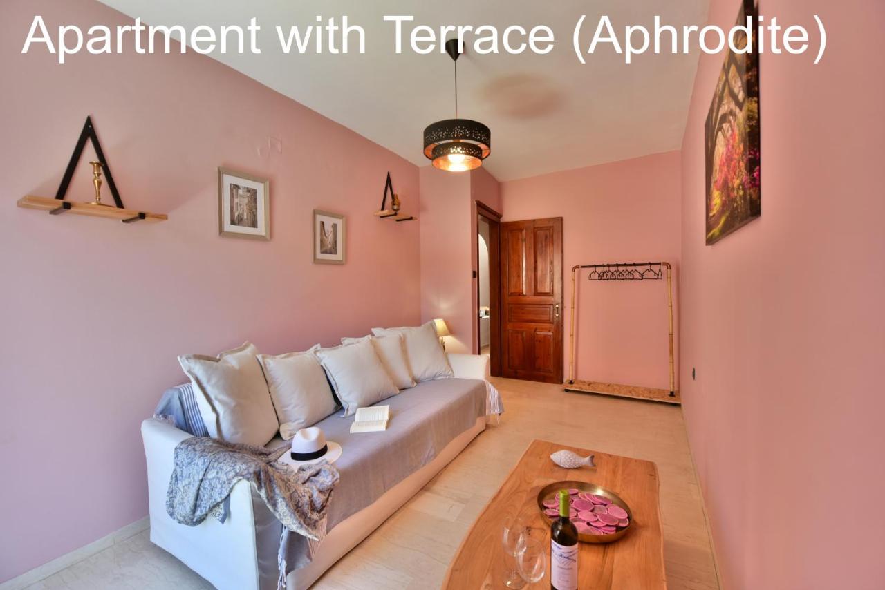 Hydra Port Apartments ภายนอก รูปภาพ